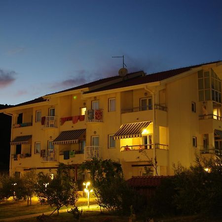 Hotel Zlatni Lav Martinšćica Exteriér fotografie