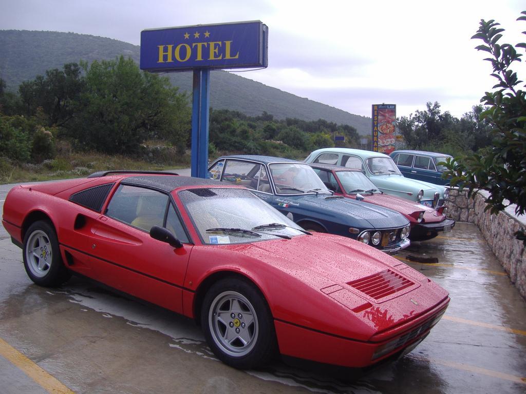 Hotel Zlatni Lav Martinšćica Exteriér fotografie